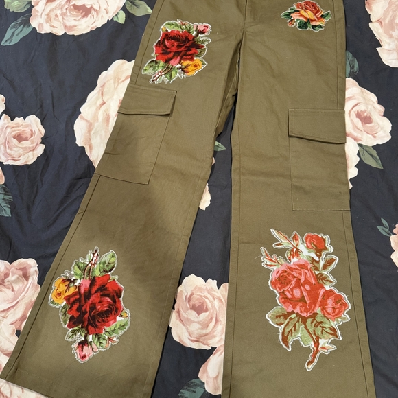 NWT Rodeo Quincy Rancho Rosa Pants - Picture 9 of 10